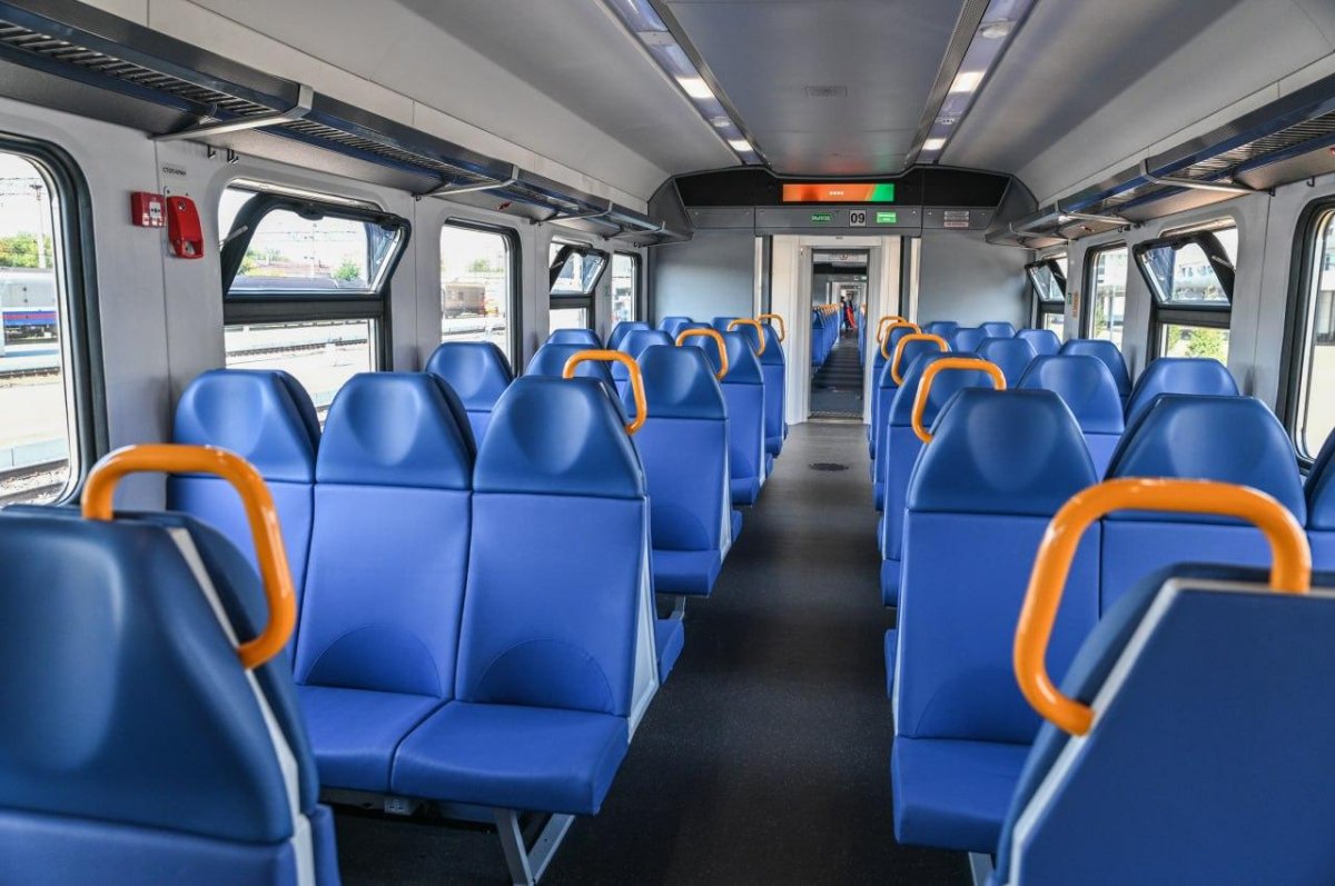 Эп2дм электричка салон