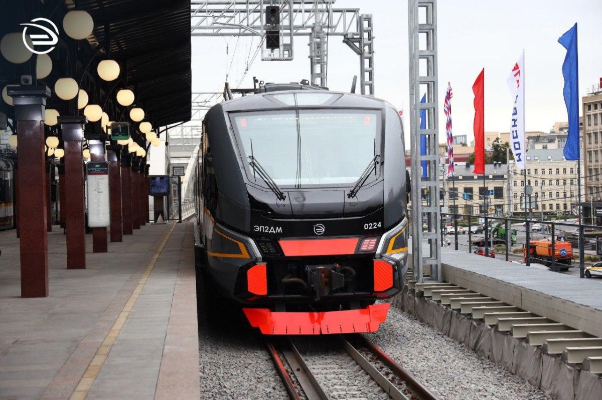 Эп2дм электричка салон