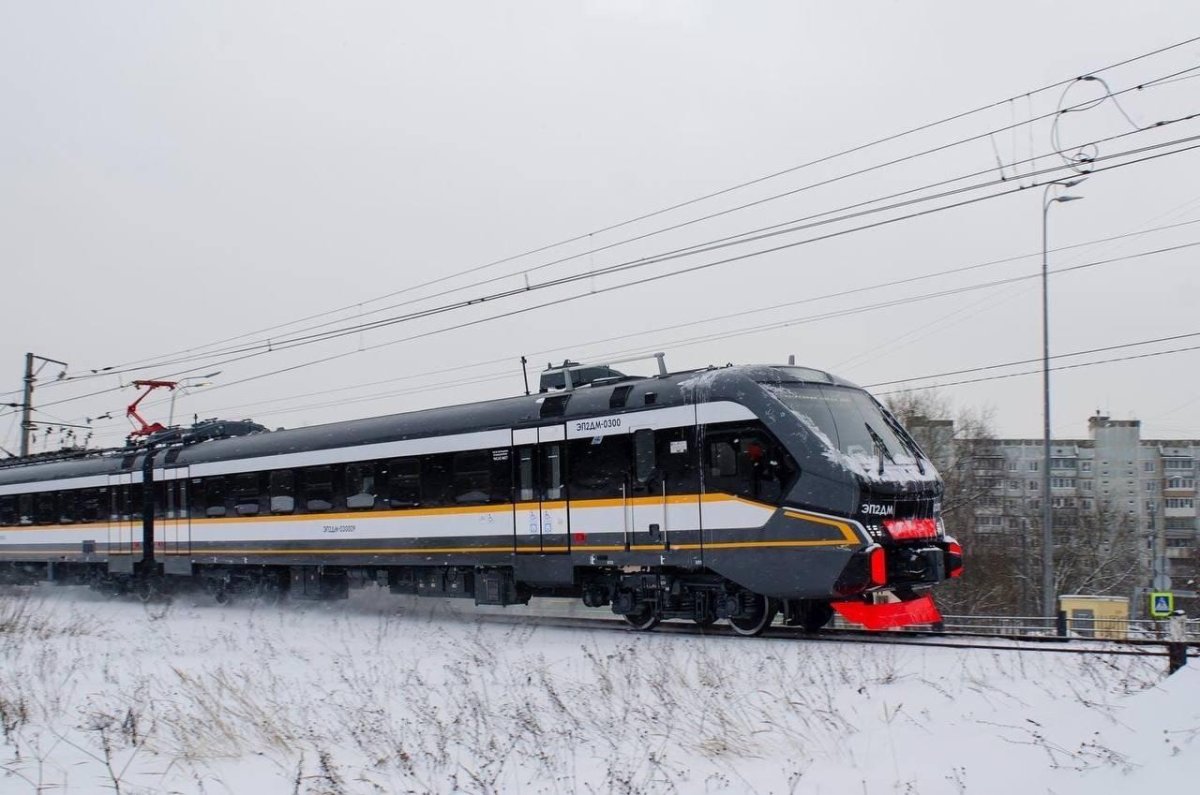 Новый электропоезд эп2дм-0300