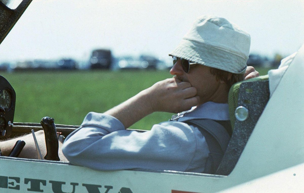 Игорь Волков планерист