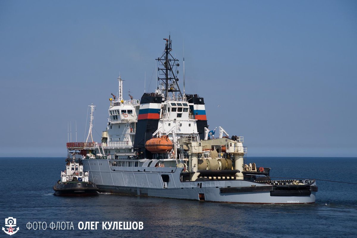 Николай Чикер буксир