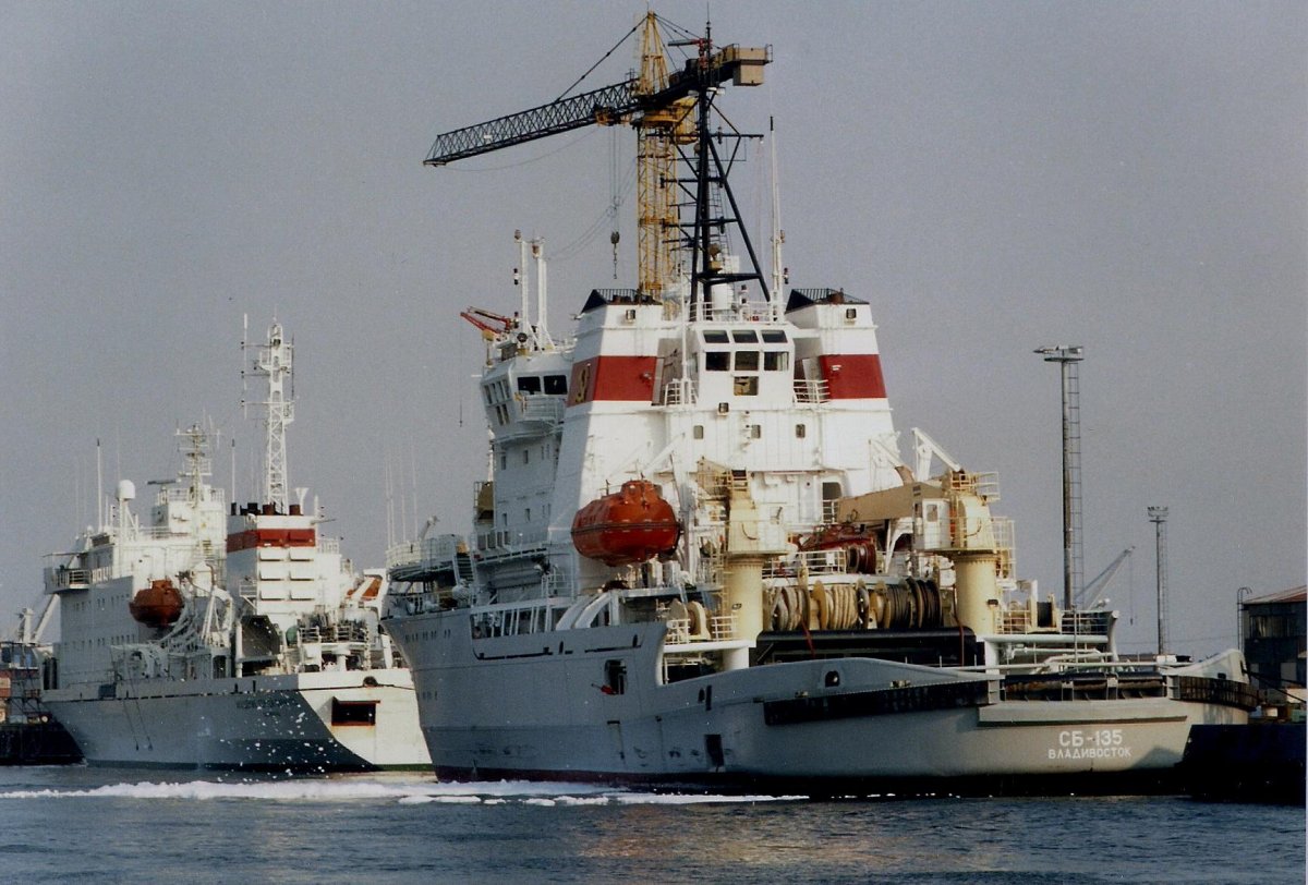 Фотий Крылов спасательное судно