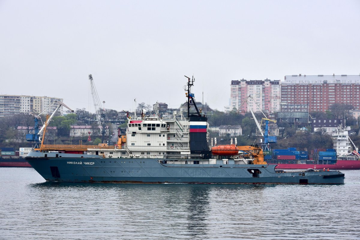 Спасательный буксир Николай Чикер