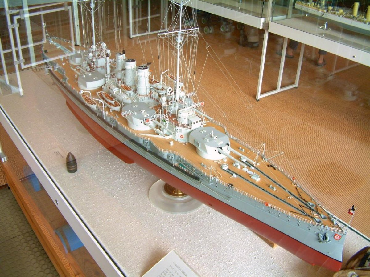 Линкор Кёниг Альберт