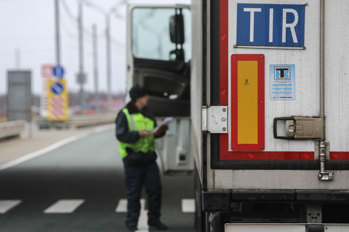 Таможенный контроль автотранспорта