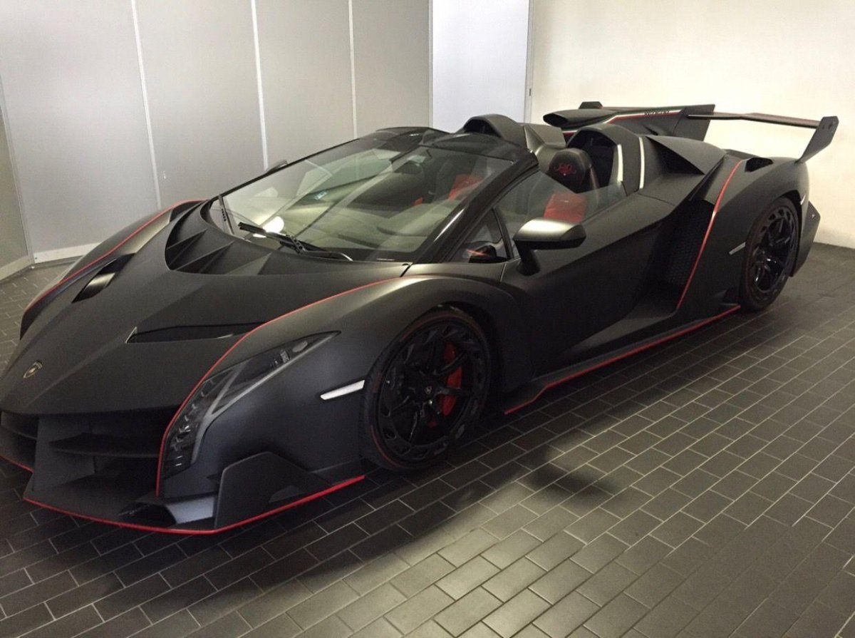 Ламборджини Венено