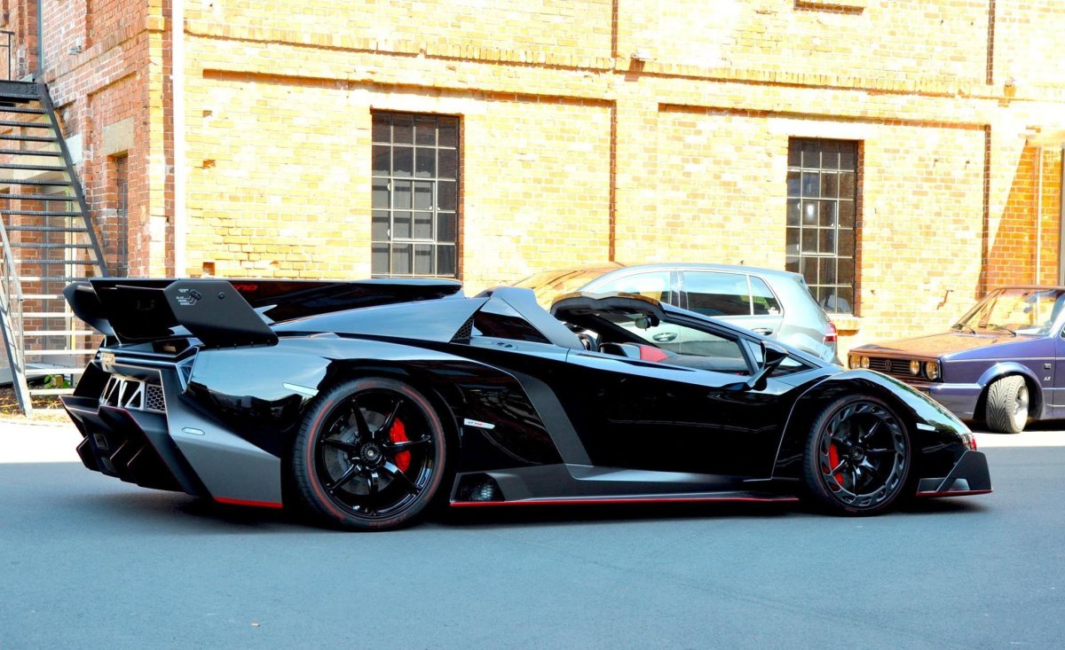 Lamborghini Veneno Roadster 2014