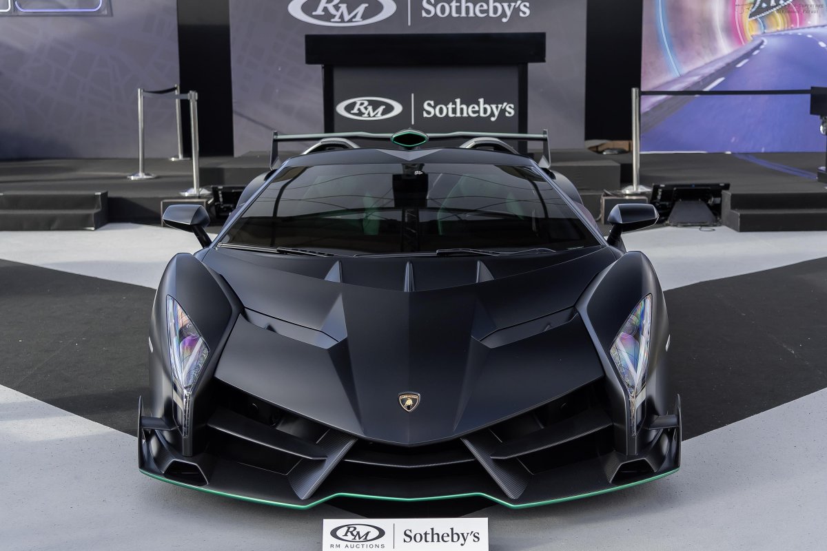 Lamborghini Veneno Roadster