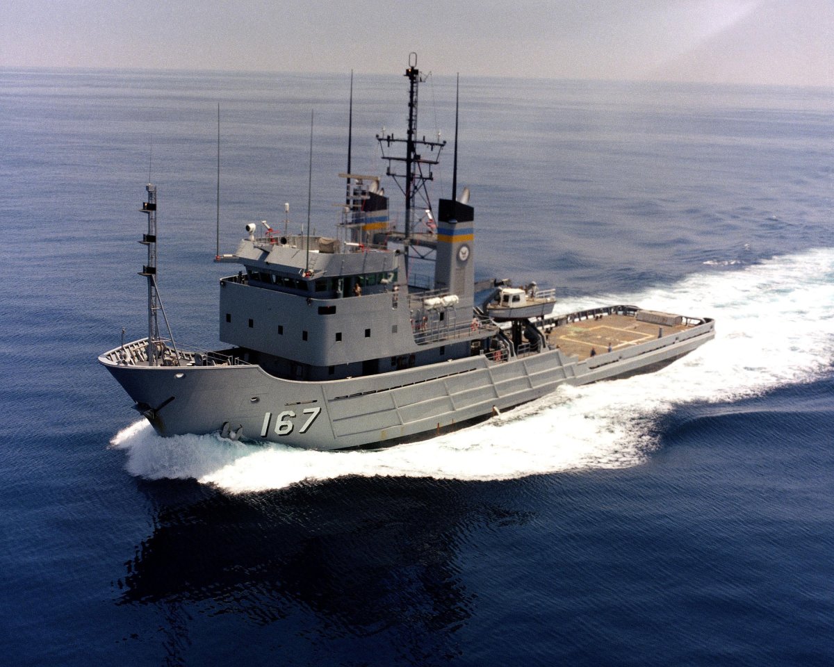 Океанский буксир Николай Чикер