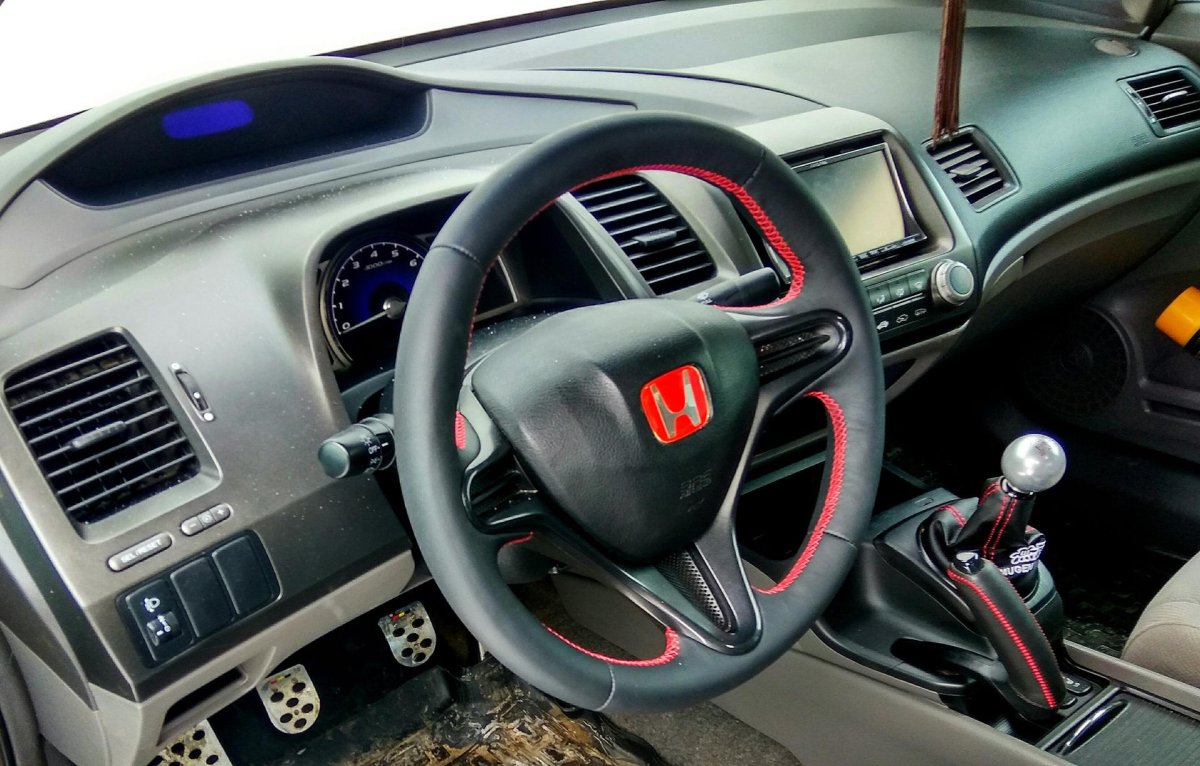 Honda Civic 4d салон