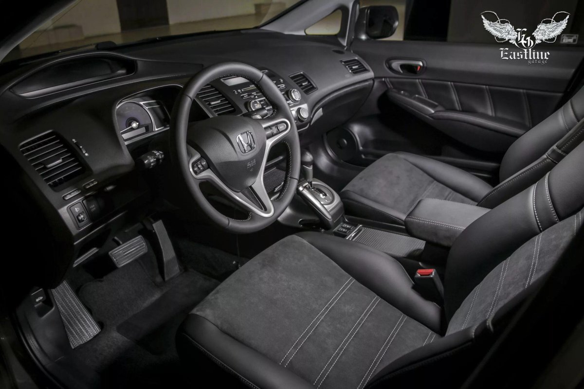 Чёрный салон Цивик 4д