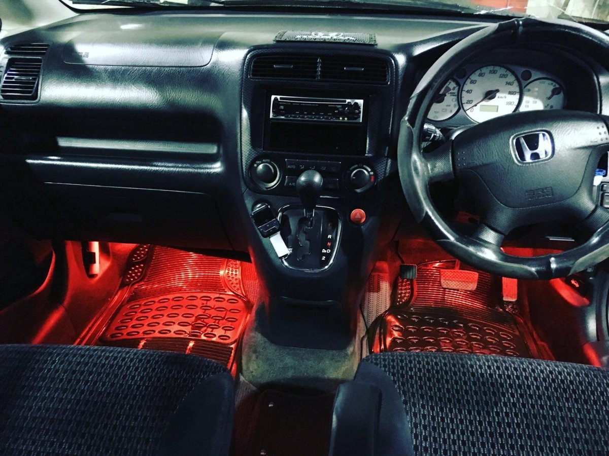 Хонда стрим 2001 салон