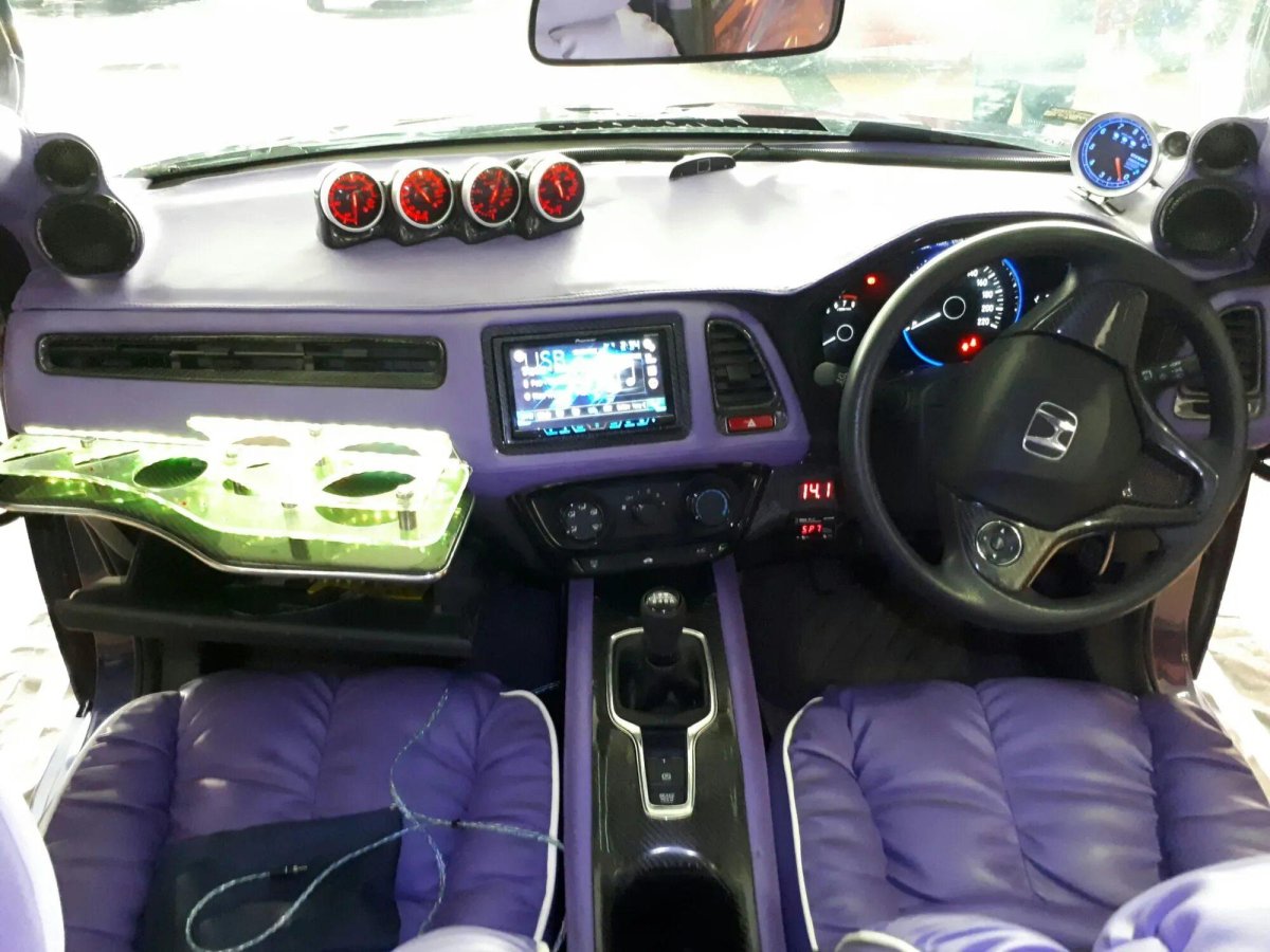 Honda HR V 2001 тюнинг салона