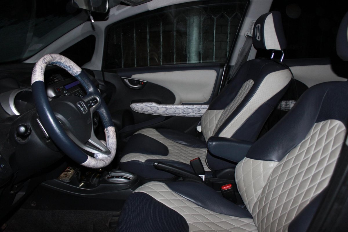 Перешивка салона Хонда фит