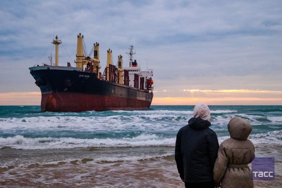 Сухогруз в Анапе