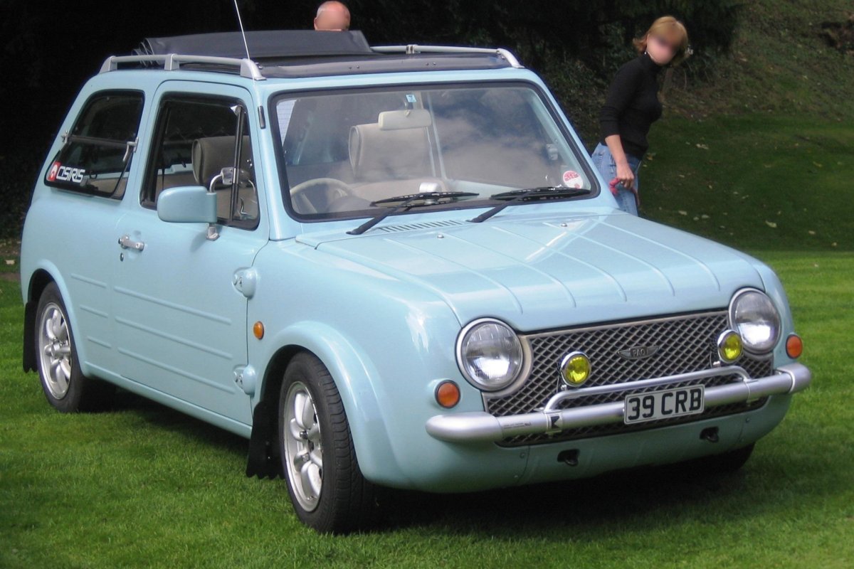 Nissan Pao 1990