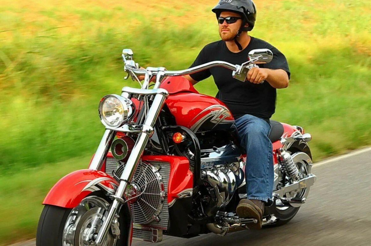 Мотоцикл босс Хосс 8.2