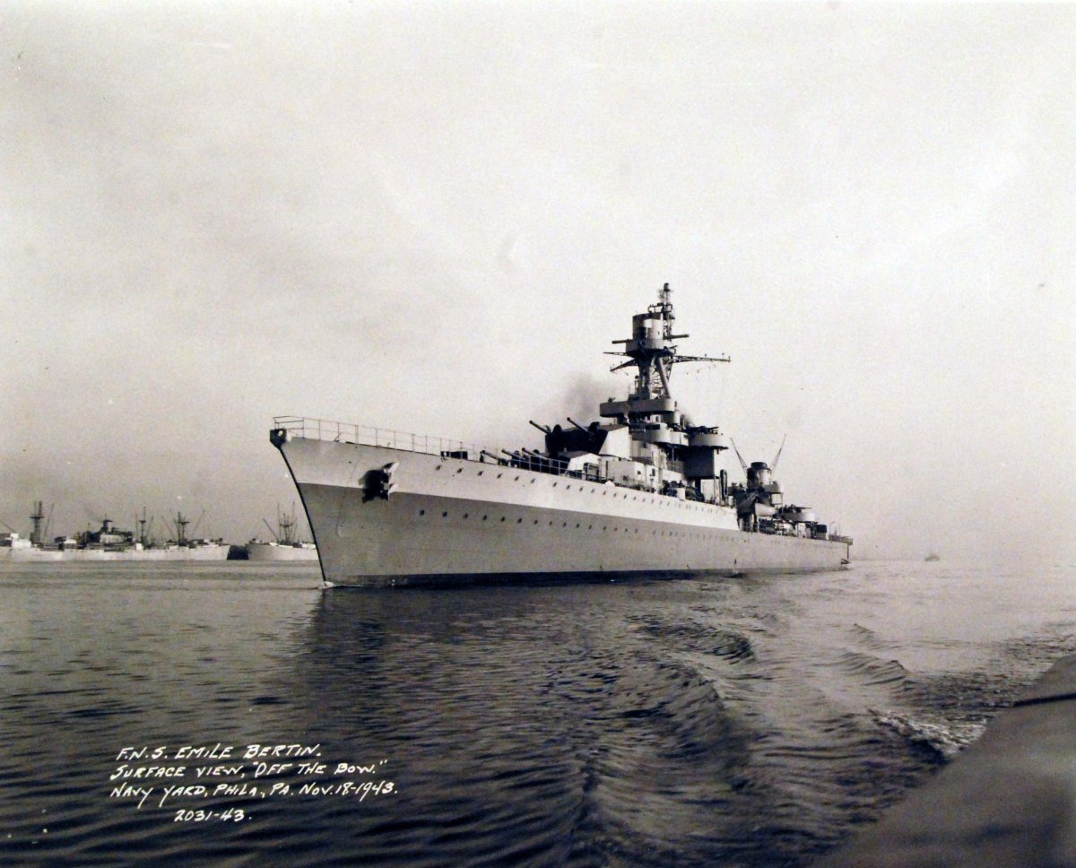 Французский крейсер Эмиль Бертен