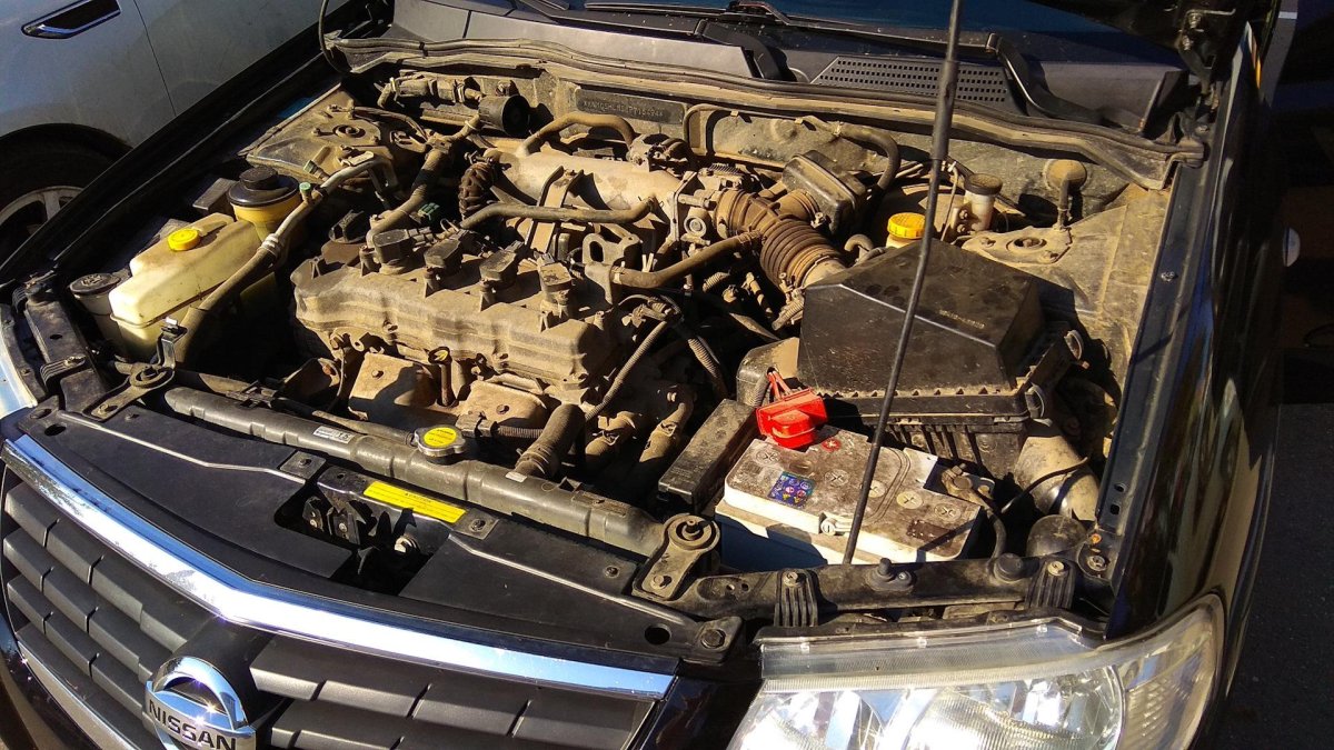 Ниссан Альмера Классик под капотом