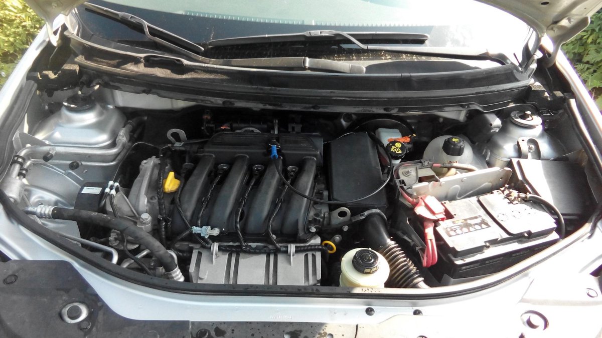 Подкапотное Ниссан Альмера g15