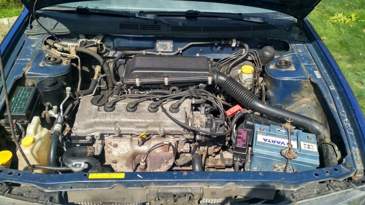 Ниссан Альмера н15 подкапотка