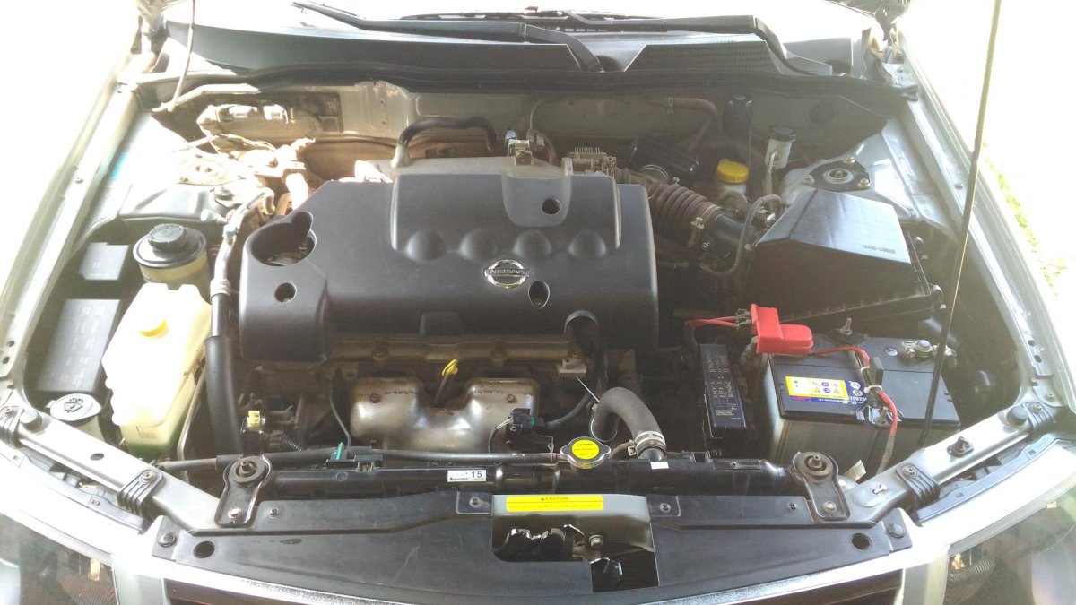 Ниссан Альмера Классик под капотом