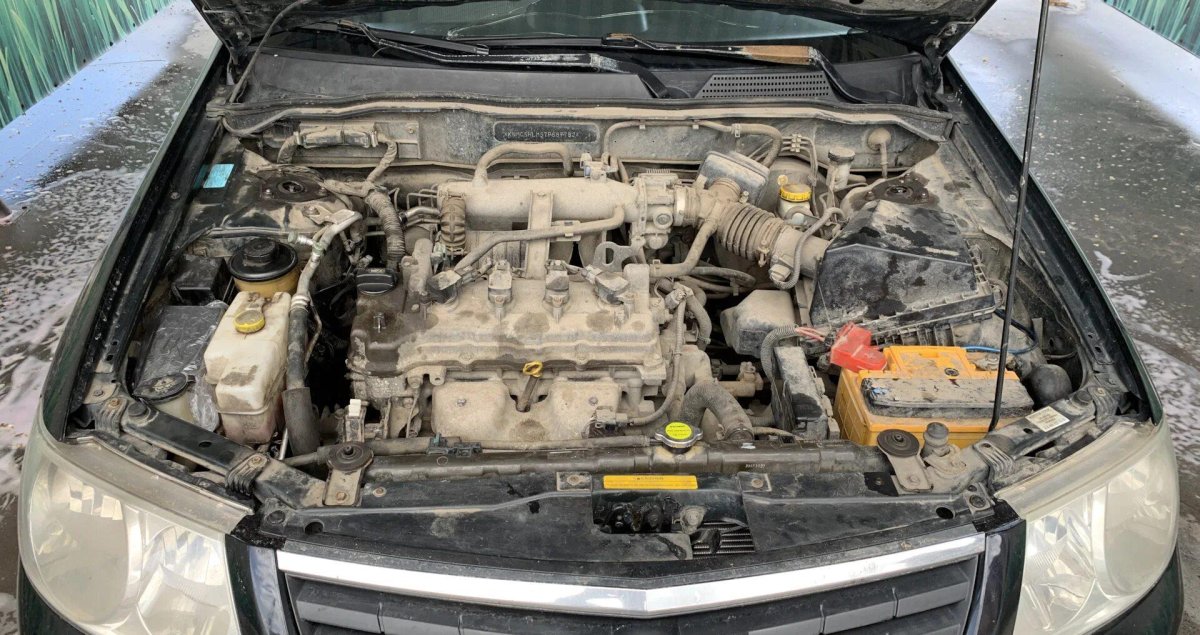Ниссан Альмера Классик 2008 подкапотка