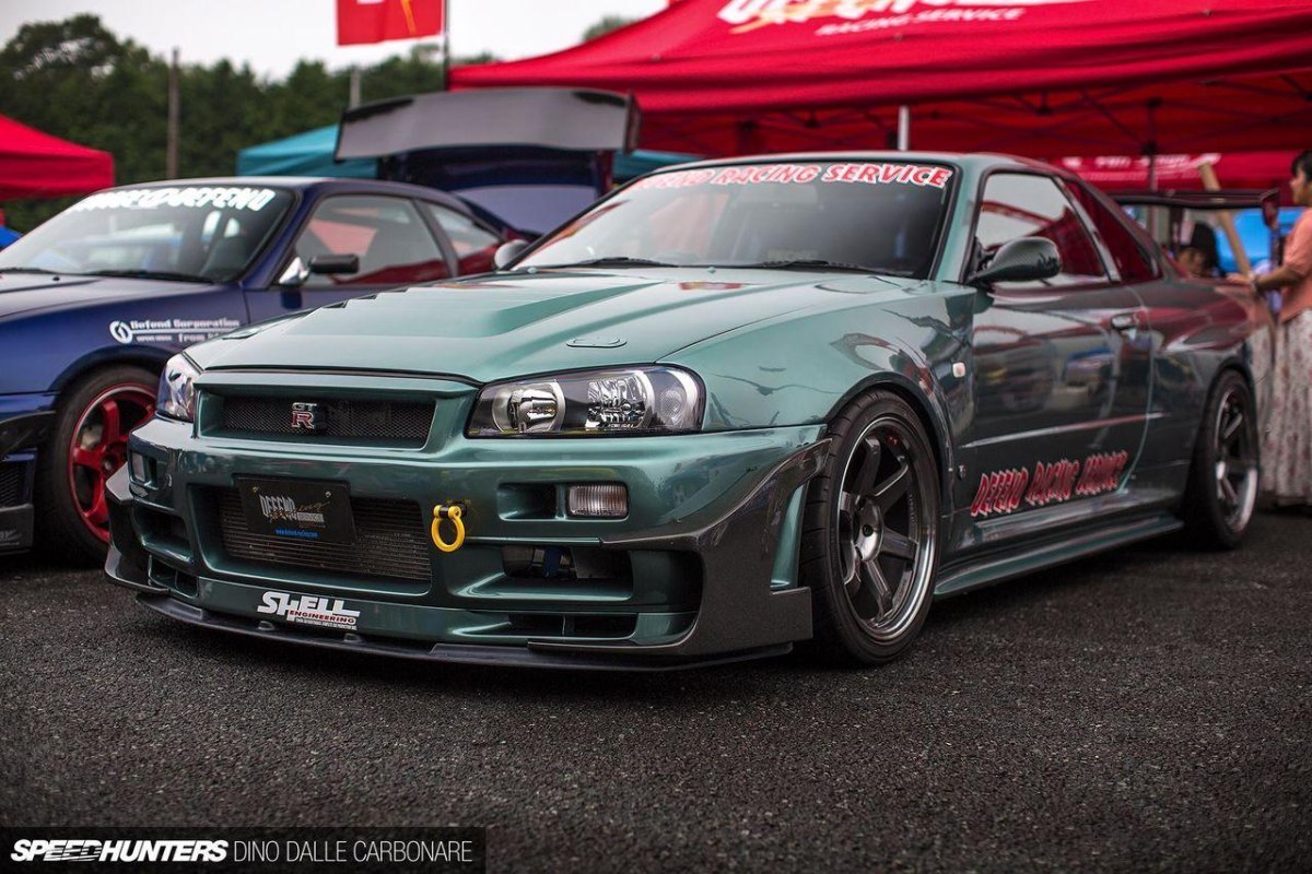 Nissan Skyline r34 Tuning