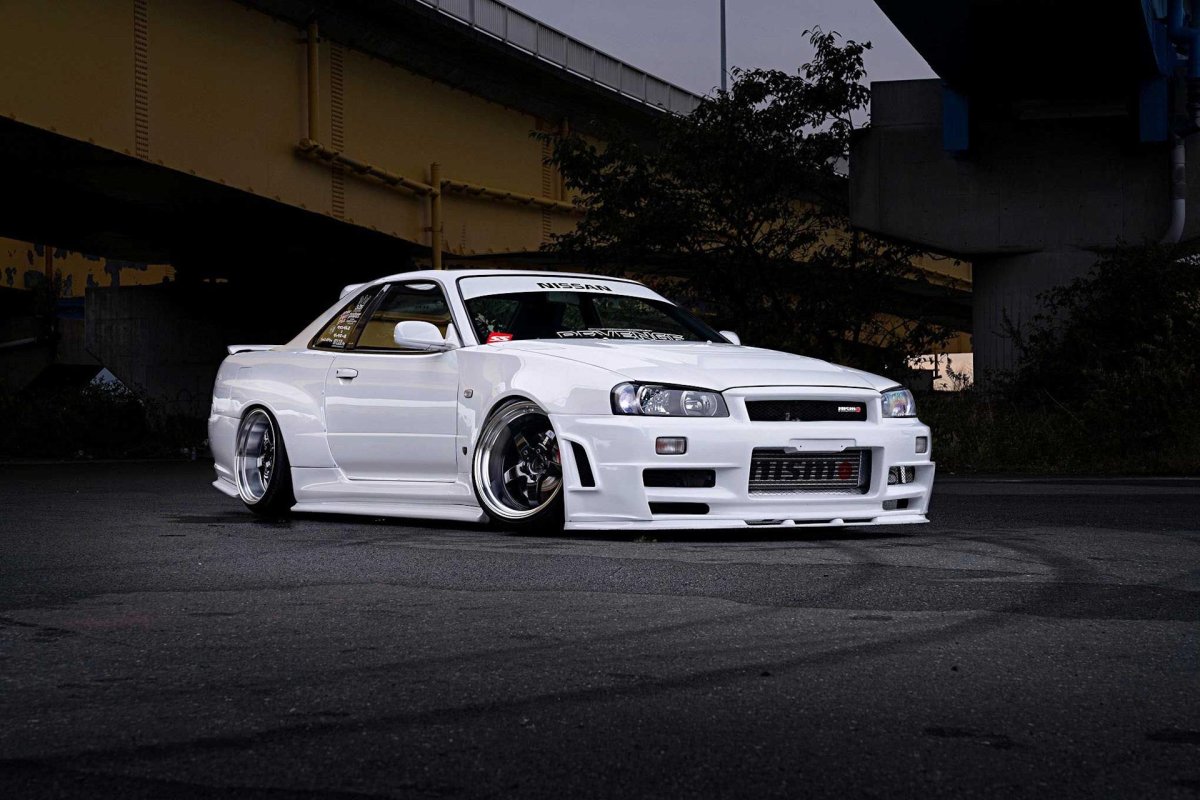 Nissan Skyline er34