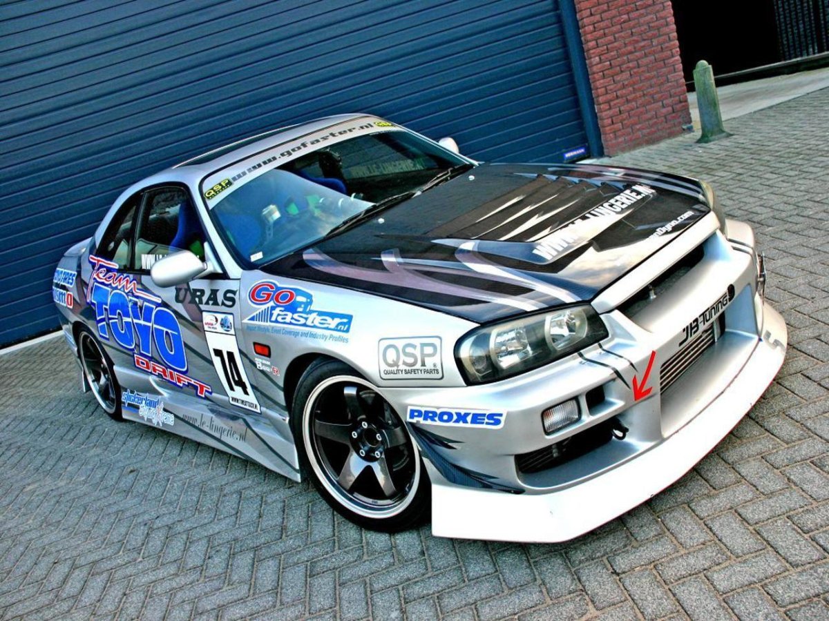 Nissan Skyline GTR r34 винилы