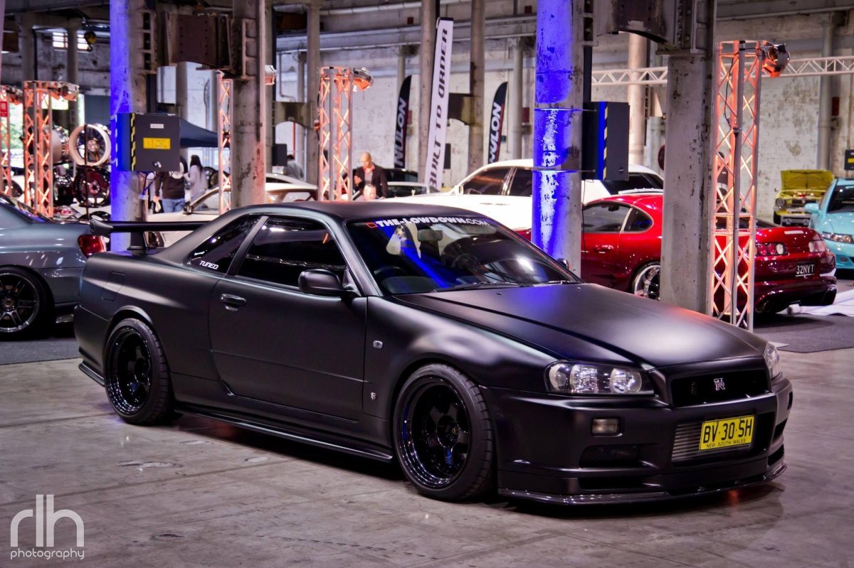 Skyline r34 GTR черный