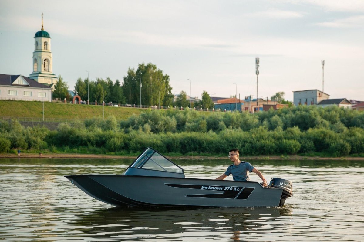 Лодка swimmer 370