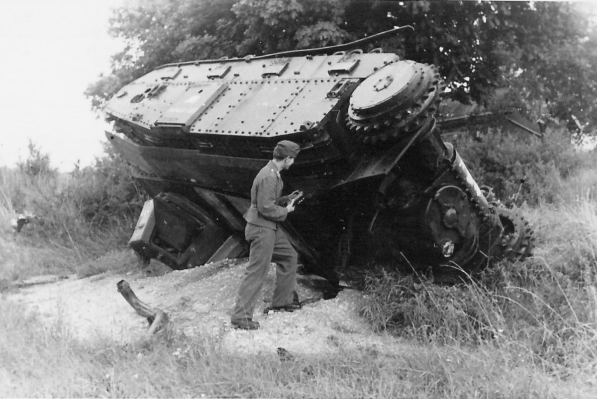 Подбитые французские танки