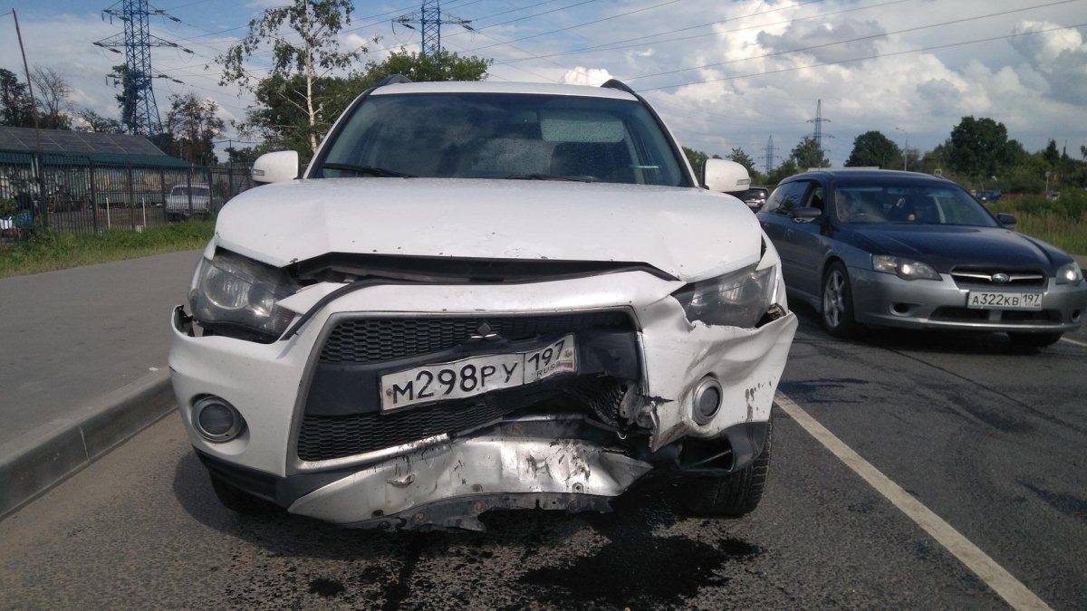 Мицубиси Аутлендер ДТП
