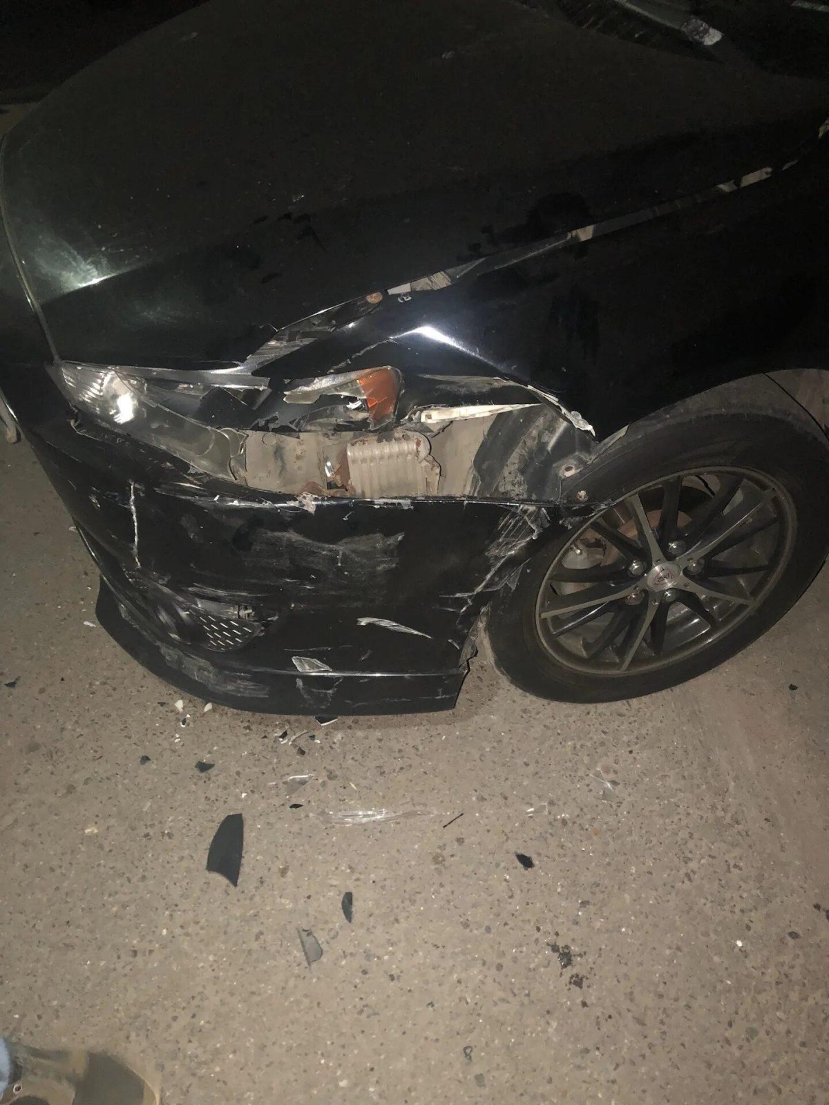 Mitsubishi Lancer 10 черный авария