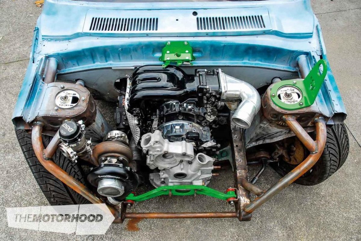 Поперечное расположение двигателя