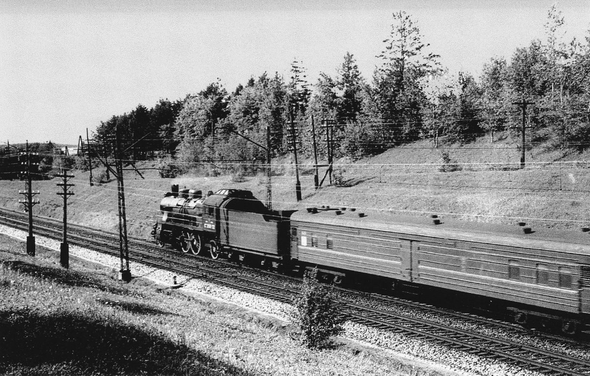 Поезда прошлого