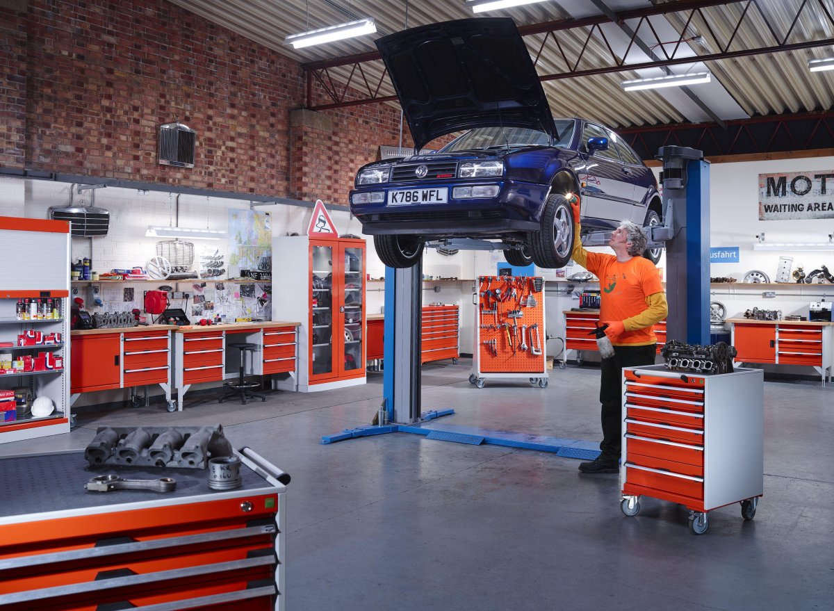 Обустройство автомастерской