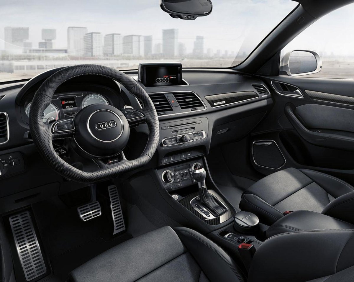 Ауди q3 салон