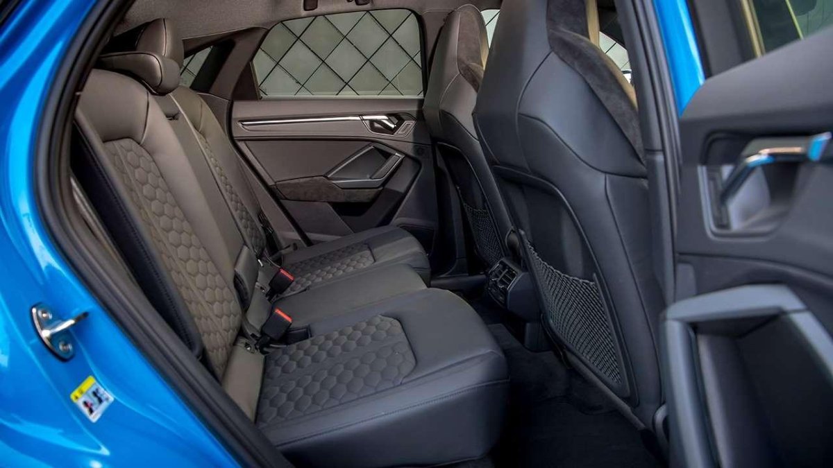 Audi q3 Sportback интерьер