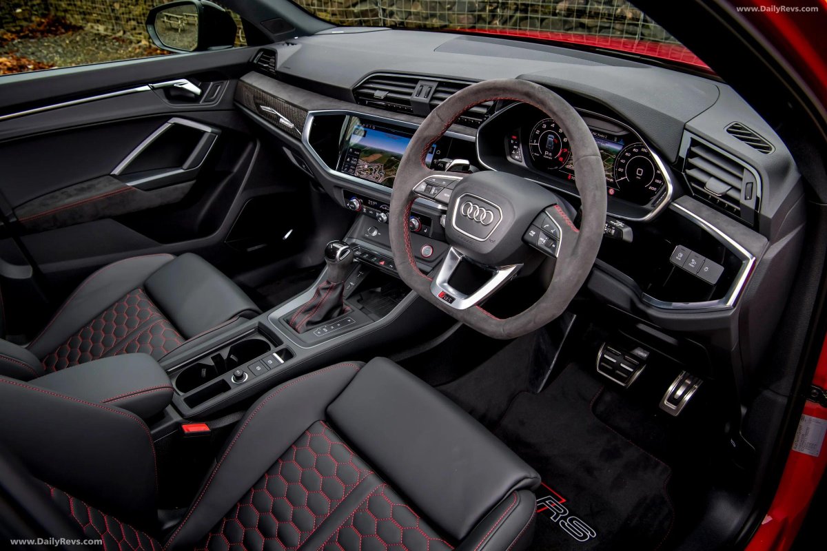 Audi q3 RS Interior