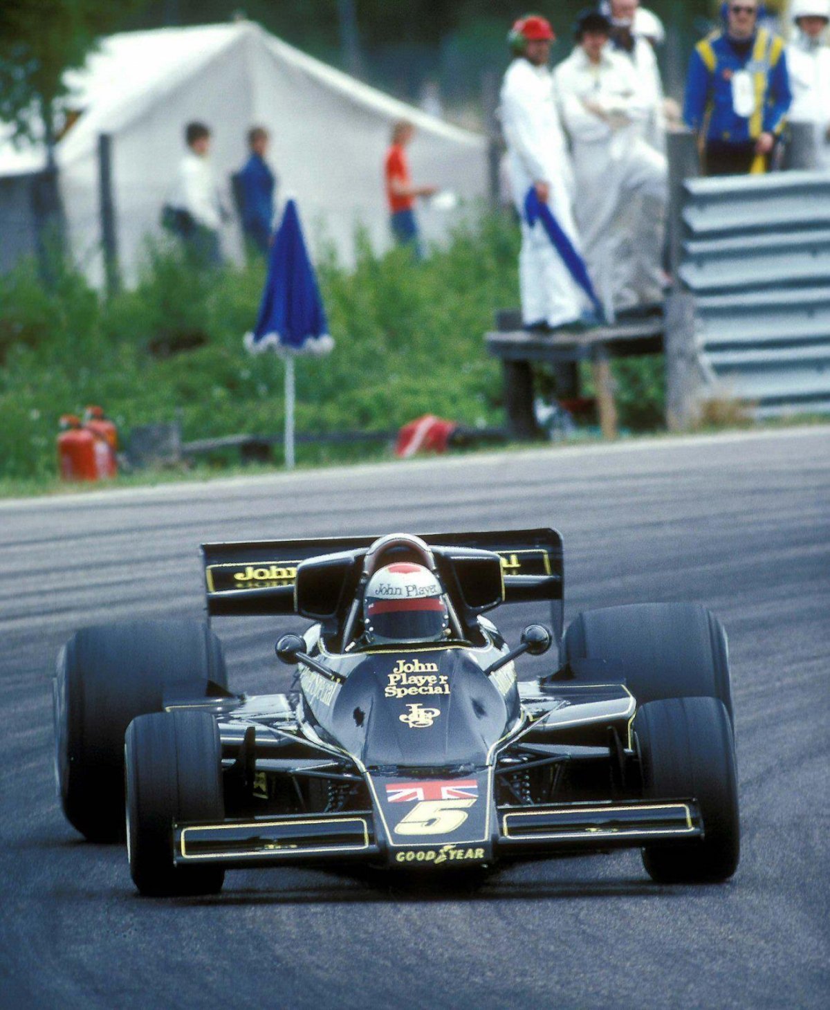 Ford Cosworth DFV 3.0 v8