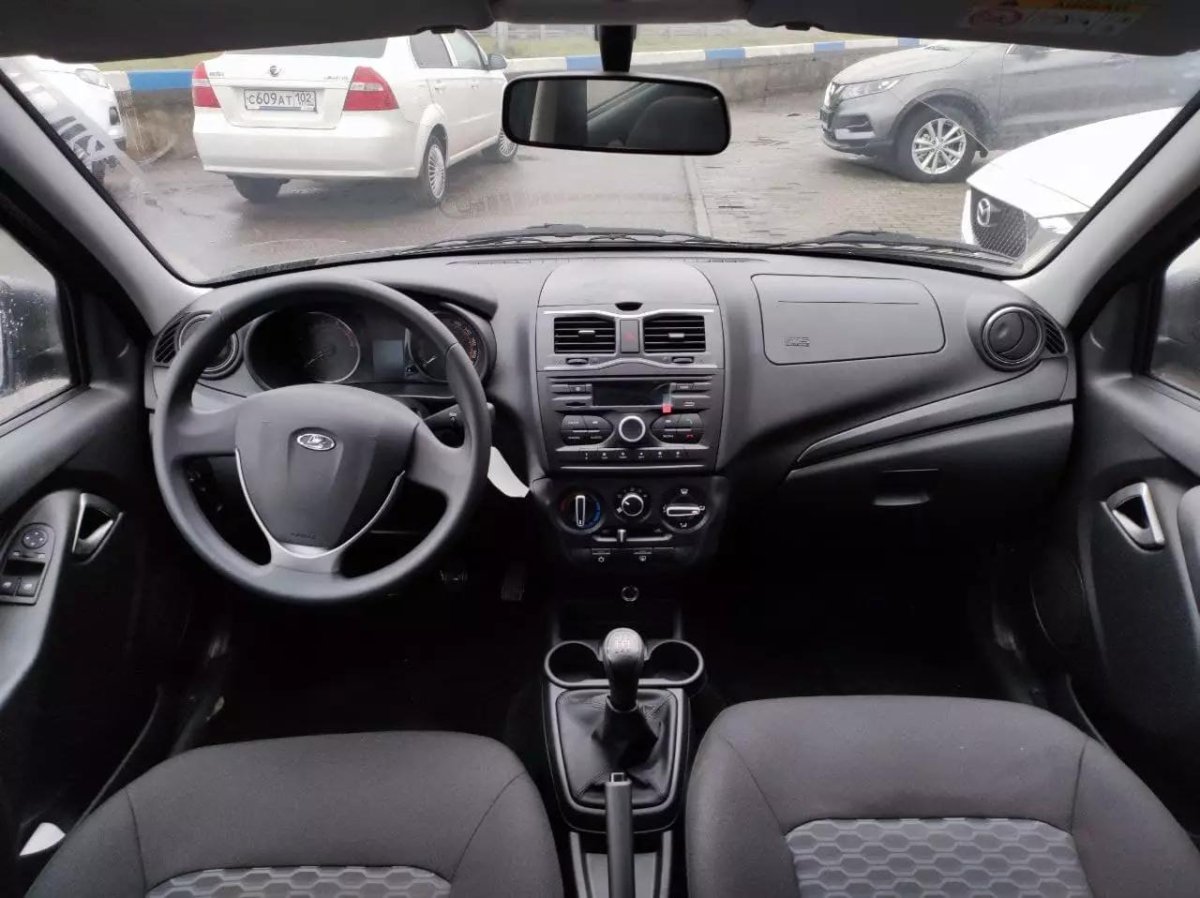 Лада Гранта 2024 салон