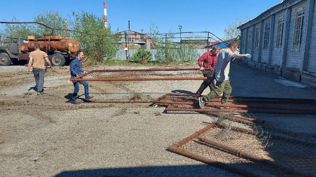 Цех благоустройства Коновалов дорожный рабочий