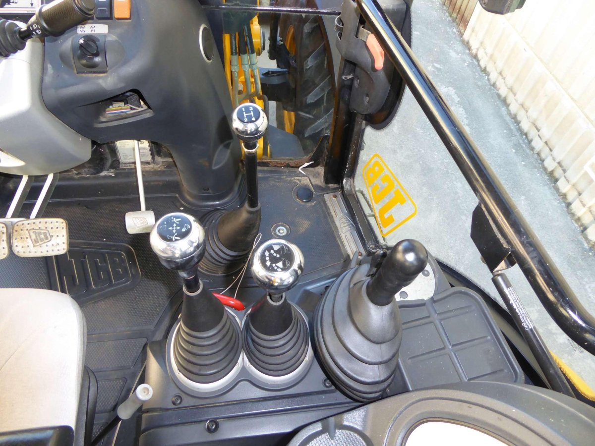 Рычаг коробку передач JCB 3cx
