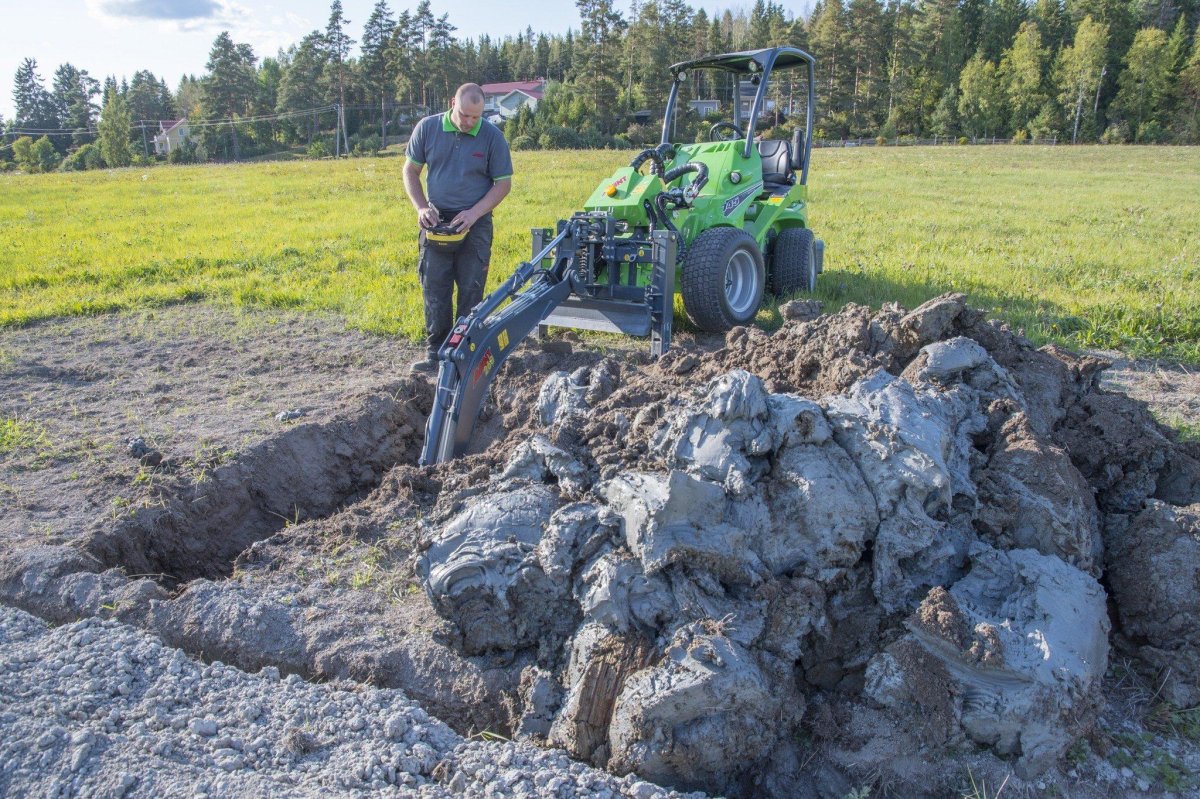 Мини экскаваторы с дистанционным управлением