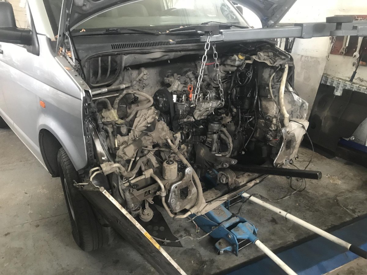 Снятие двигателя VW t5