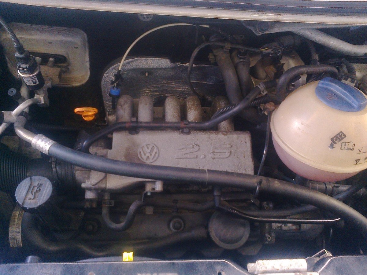Двигатель Фольксваген Транспортер т4 2.5 бензин