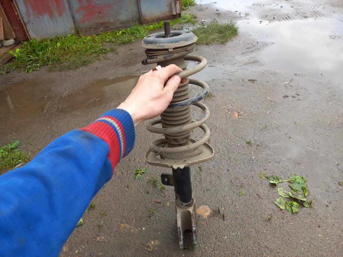 Ремонт передней подвески Пежо 408