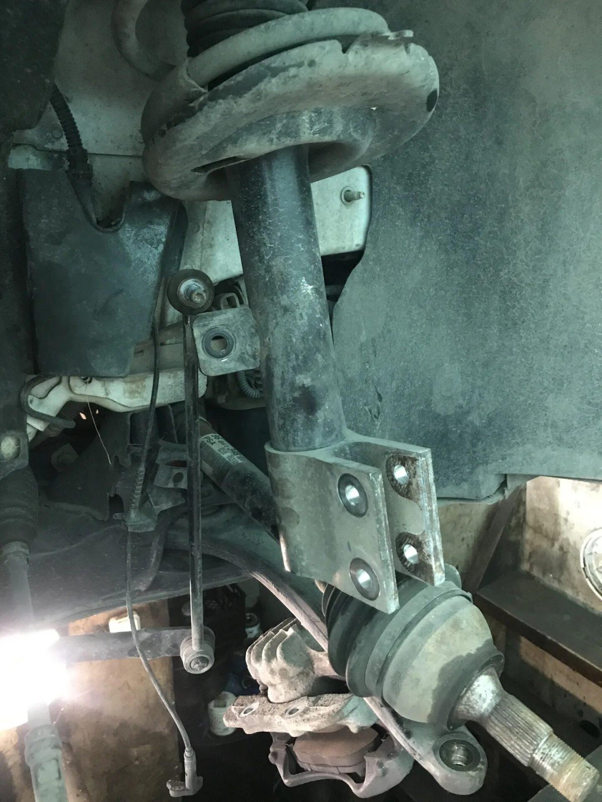 Передняя подвеска Пежо 408